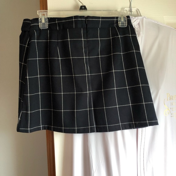 Navy skirt - Picture 4 of 6